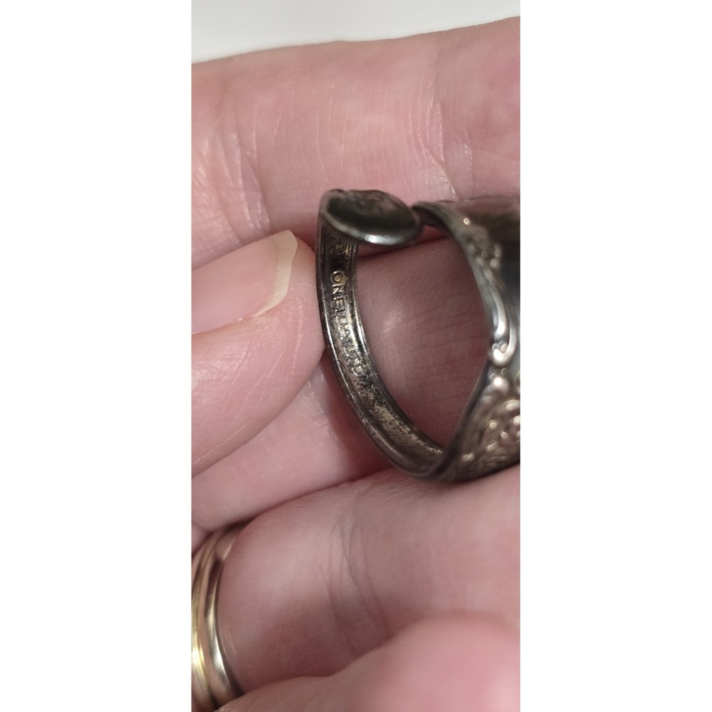 Vintage 1970s Wm A Rogers Oneida Spoon Ring Silverplate Size 6 Rose - Picture 14 of 15